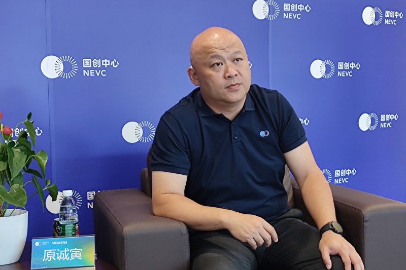 中国汽车芯片产业创新战略联盟秘书长、国创中心总经理原诚寅：技术创新与商业模式都是汽车零部件行业面对的挑战
