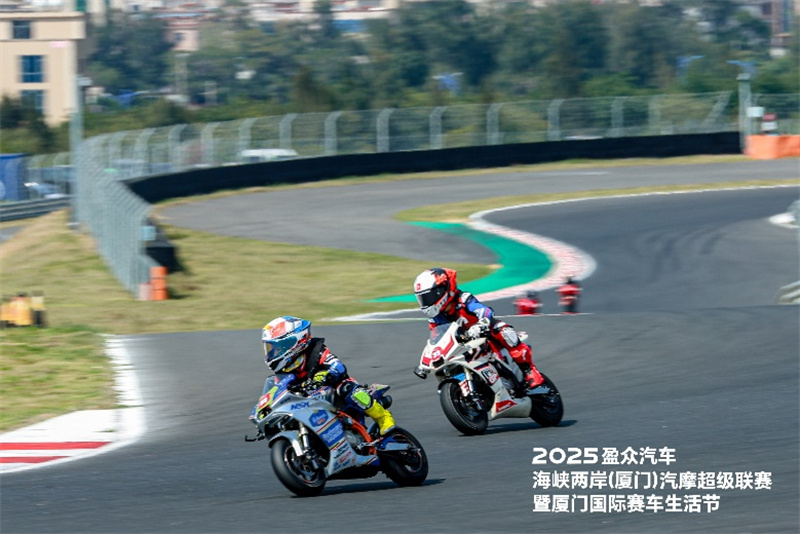 8532ff5b-5e5a-4264-b935-c6ef1f8e27c0.jpg