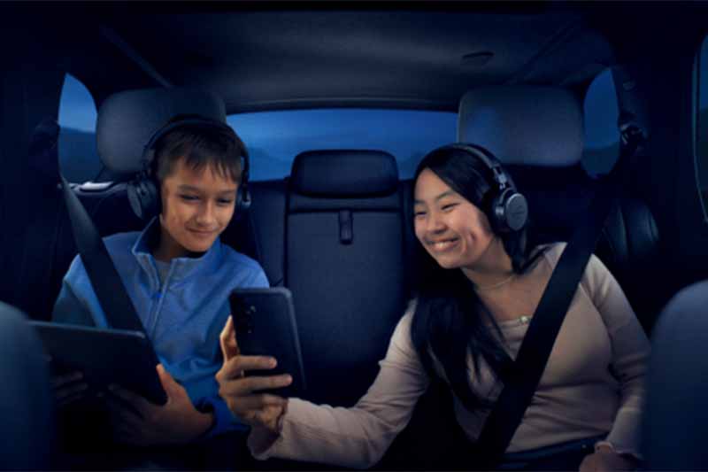 哈曼推出Ready StreamShare 打造集共享聆听和清晰座舱通信为一体的个性化音区