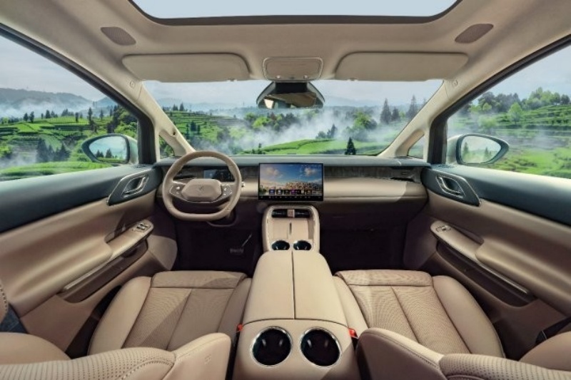 哈曼Ready Display中国量产首发 赋能北汽极狐问道